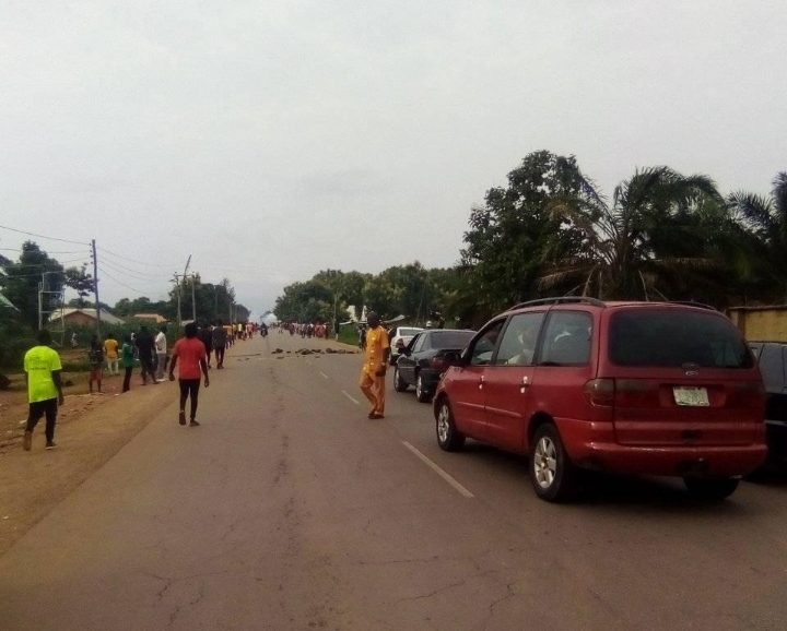 BREAKING: Student feared killed as security operatives open fire on protesting students in Kaduna