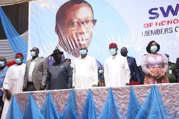 Gov. Okowa swears in 18 new commissioners