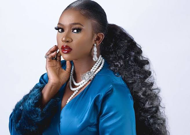 I can’t remember what it feels to love and be loved – Waje