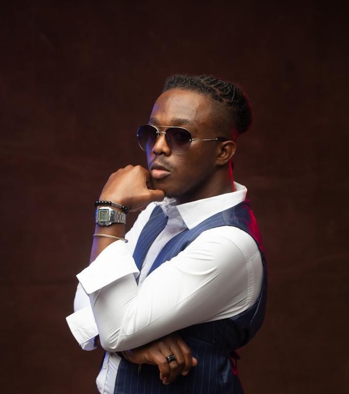 How I deal with female fans – Twix Da Jims