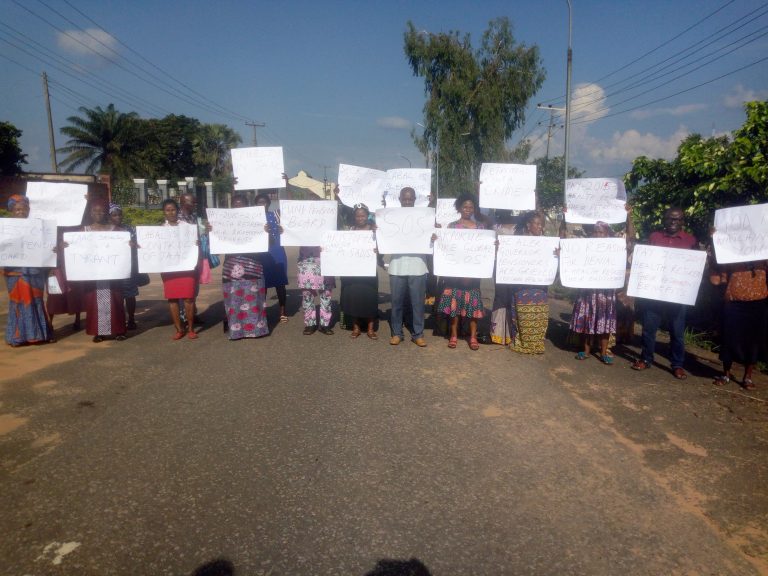Over 100 retired LG health workers protest poor pensions in Awka