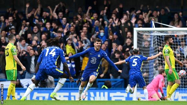 Mount scores hat-trick as Chelsea crush Norwich 7-0