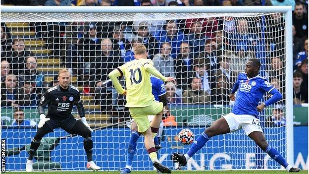 EPL: Arsenal defeat Leicester at King Power Stadium