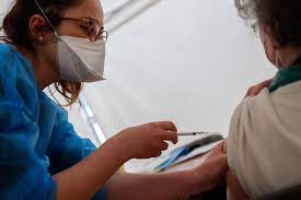 FG to create mass vaccination centers in Varsities, Churches, others