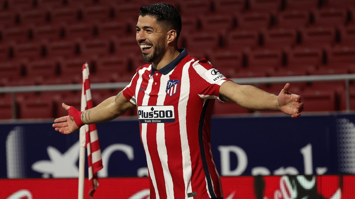 Weird facing Barca without Messi – Suarez