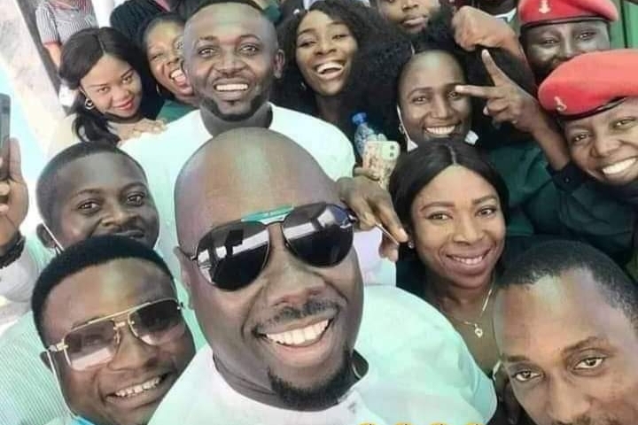 Our staff did not take photos with Obi Cubana – EFCC