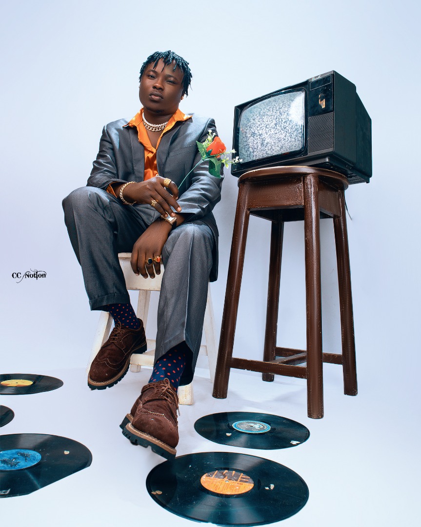 Snoweezy stuns fans with new look, drops new single