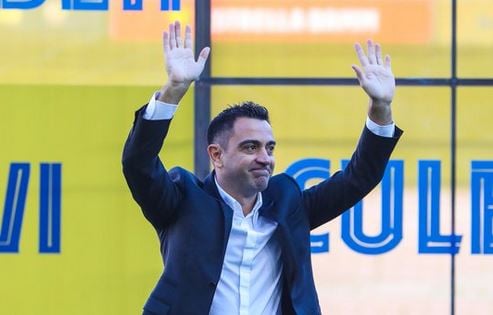 I want Messi at Barca – Xavi declares