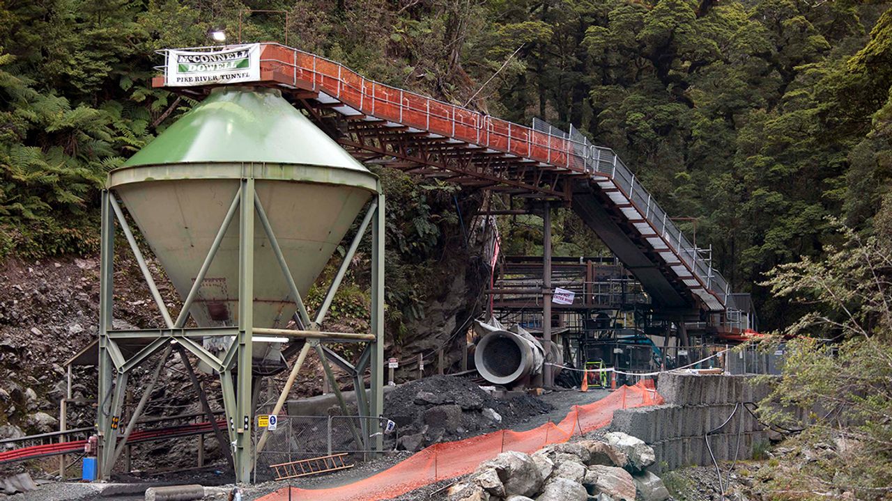 Remains of New Zealand miners found 11 years after explosion
