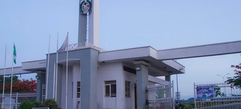 BREAKING: Armed men storm UNIABUJA staff quarters, kidnap four