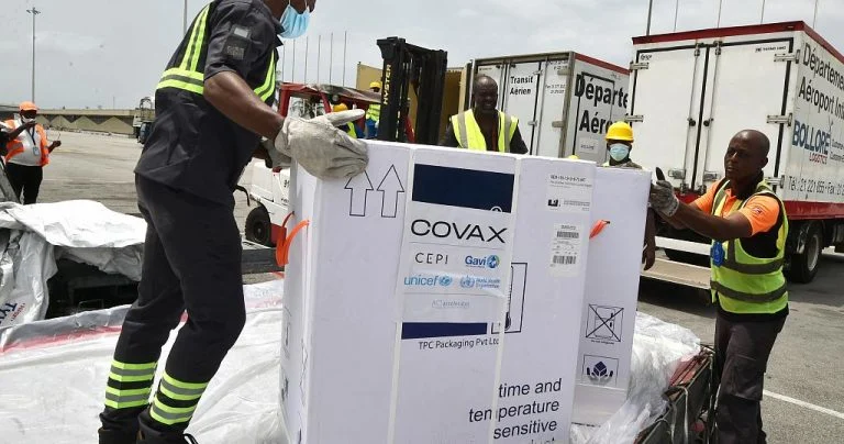 Pharmaceutical experts call for local manufacture of COVID-19 vaccines