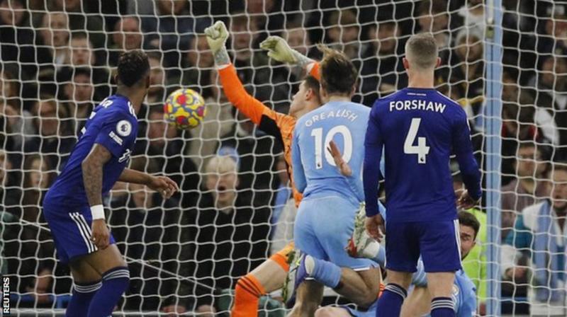 Premier League leaders Man City thrash Leeds 7-0