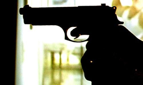 Police officer kills wife, self, 5 others