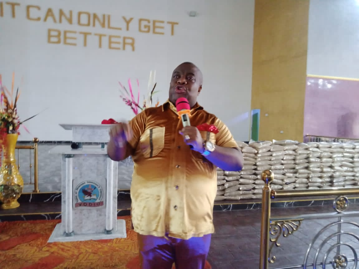 VODIO gives out gifts to thousands of widows – By Daniel Bayagbon