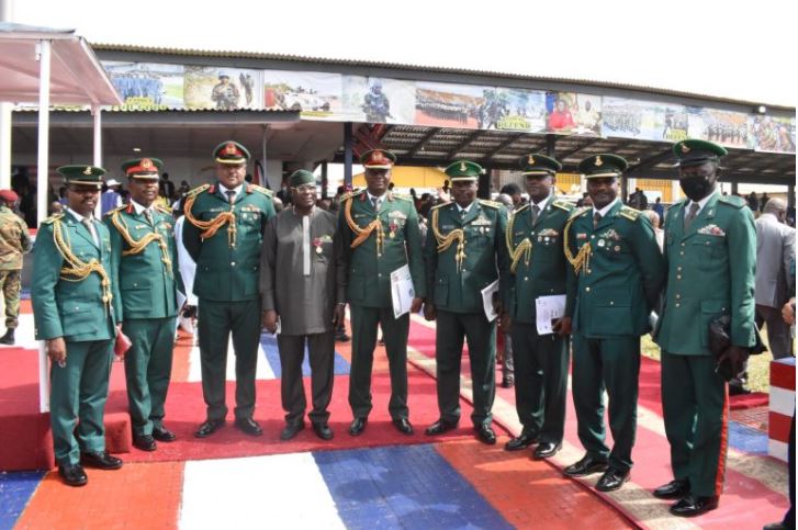 Liberian President, George Weah confers award on Nigerian Army officers