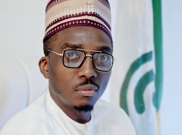 Comedian Bovi blames Simon Leviev after ‘embarrassing’ London hotel encounter