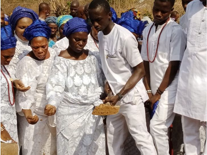 Yoruba veteran actor, Tafa Oloyede. buried in Ede country home
