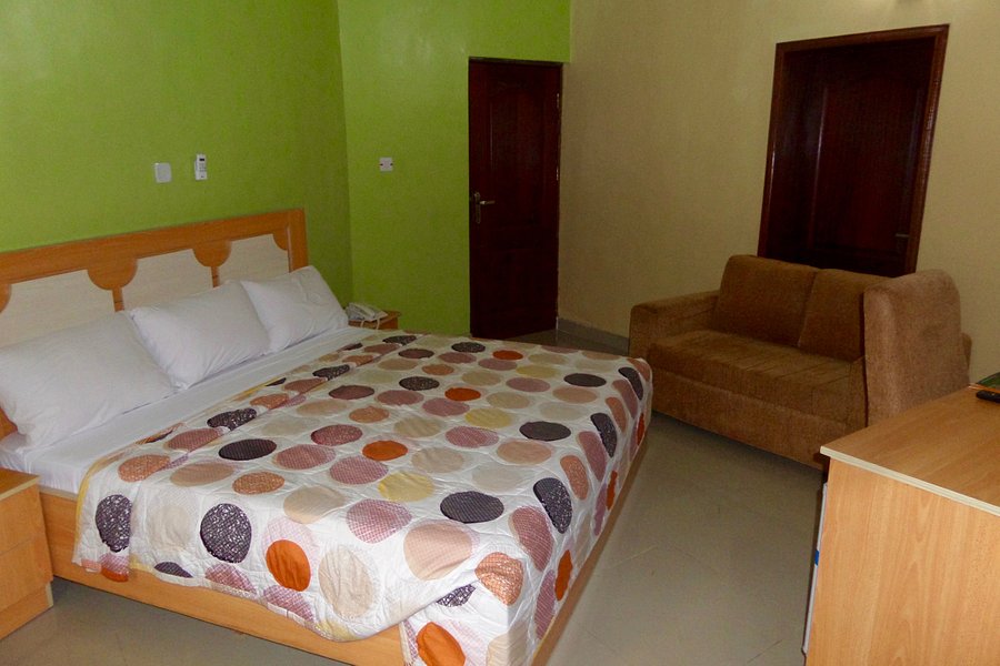 Man slumps and dies after having sex with partner in hotel