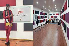 2face donates state-of-the-art music studio to OAU