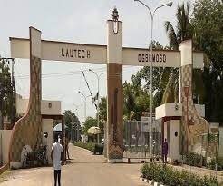 LAUTECH students give lecturers 3 days ultimatum  to return back to classroom