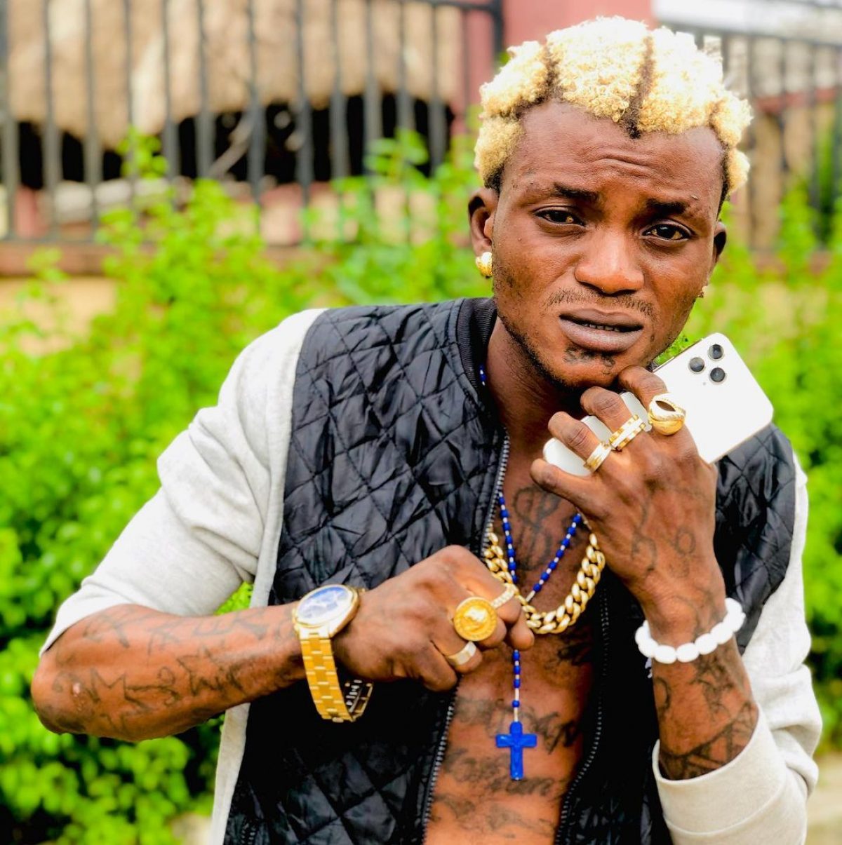 Singer Portable settles rift with death threat issuer Ija-Omode