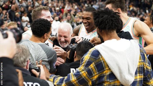 Gregg Popovich breaks NBA winning record