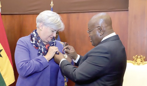 Ghana President honours outgoing US Ambassador to Ghana, Stephanie Sullivan, with a national award