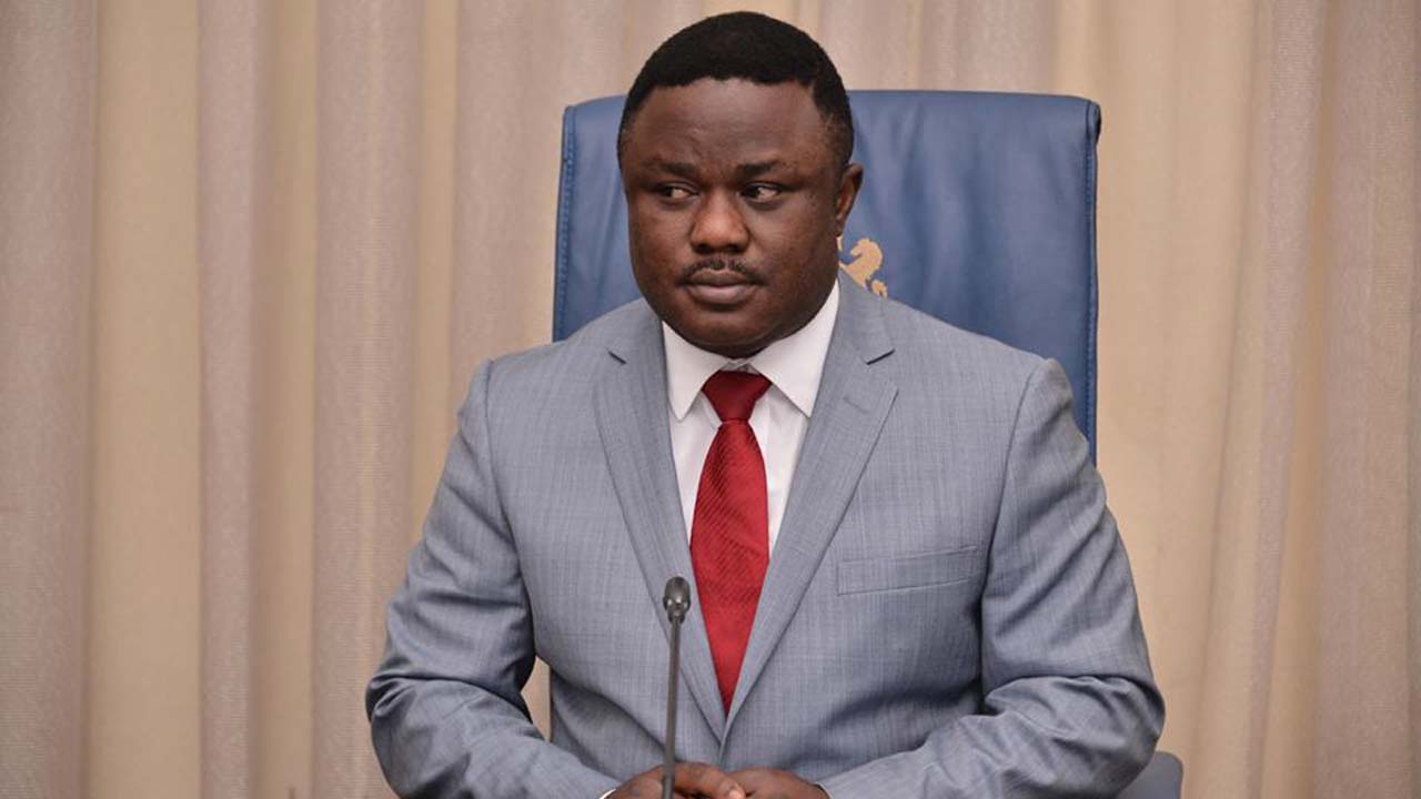Gov. Ayade presents vehicles to Judges, says they deserve a better life