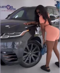 Pictures of multi-million Range Rover Davido bought  for alleged girlfriend, Ama Reginald