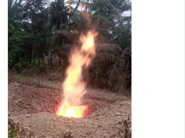 Again, Agip’s Ogboinbiri/OB-OB gas pipeline vandalised, set on fire [VIDEO]