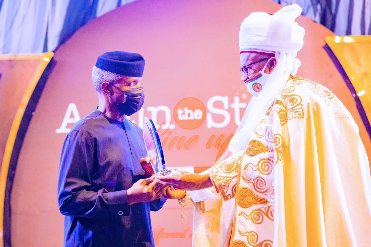 Osinbajo receives Leadership Man of the Year award