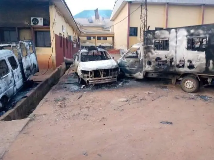 Unknown arsonists raze Idemili LG Secretariat, Magistrate court, Others In Anambra