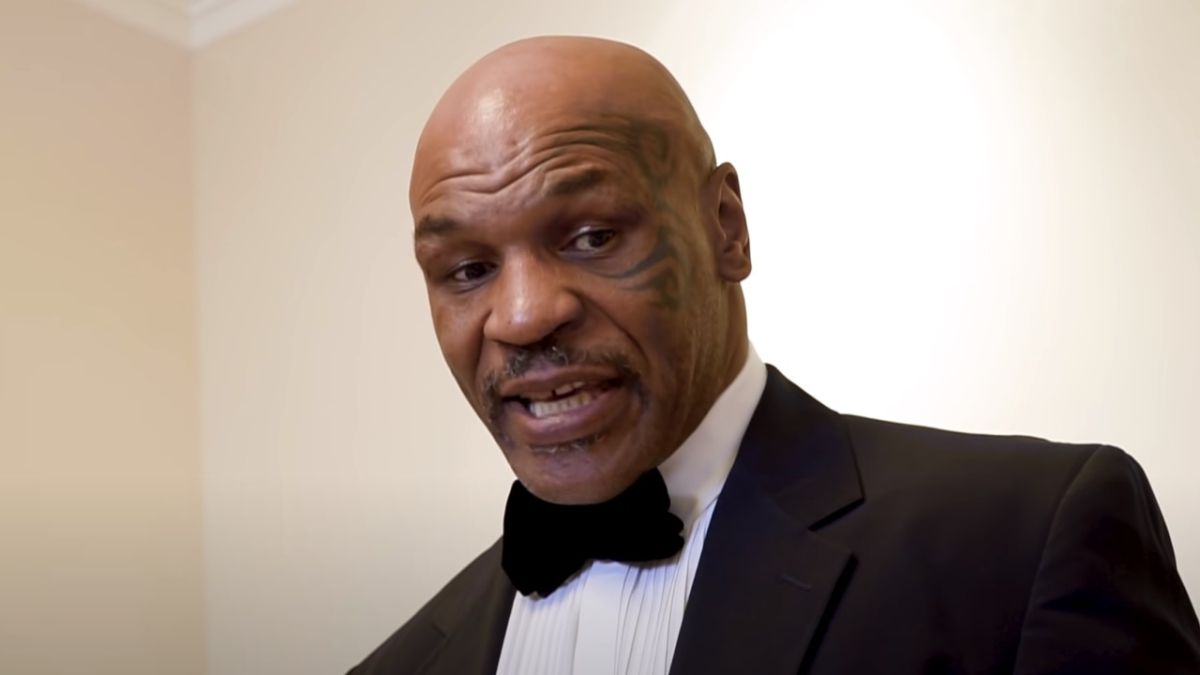 Mike Tyson cleared of charges for punching plane passenger