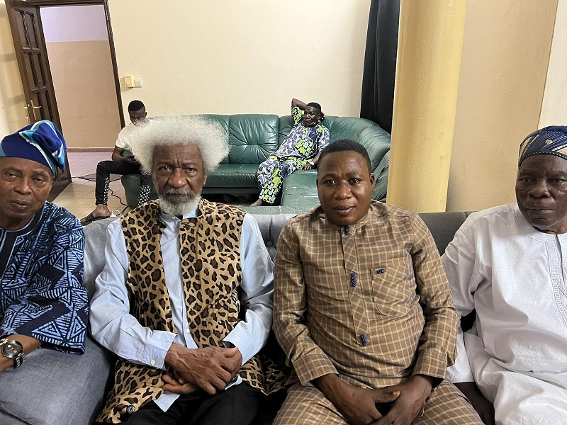 Nobel laureate, Prof Soyinka in Benin Republic to see Igboho+Photos