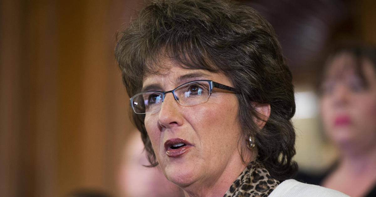 US lawmaker Jackie Walorsk, aides die in car crash