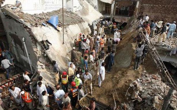 7 die, others injured after mosque roof collapse