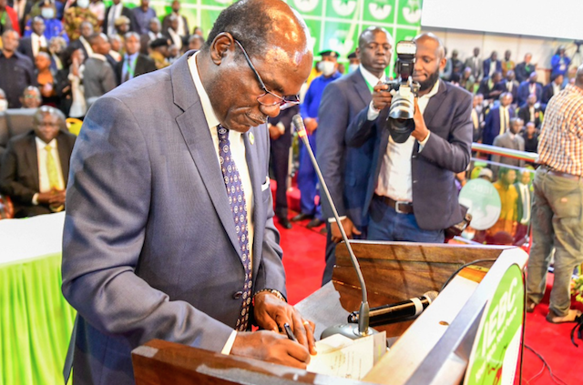 Kenyan presidential election: Ruto quotes popular Bible verse after victory