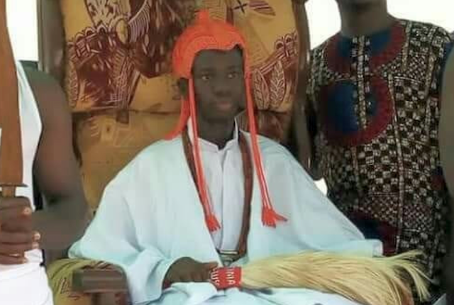 PHOTOS: Youngest monarch in Nigeria graduates from secondary school