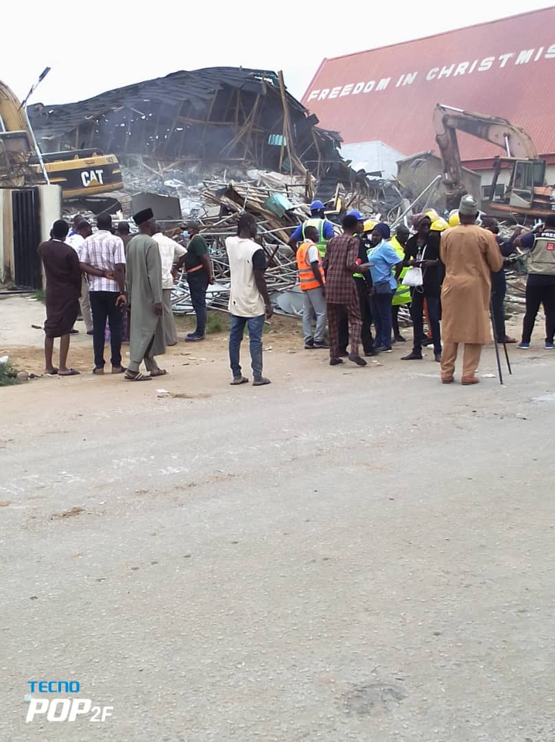TRENDING: Watch scenes of collapsed Abuja building+photos