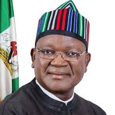 Ortom swears-in 2 new Special Advisers for Benue