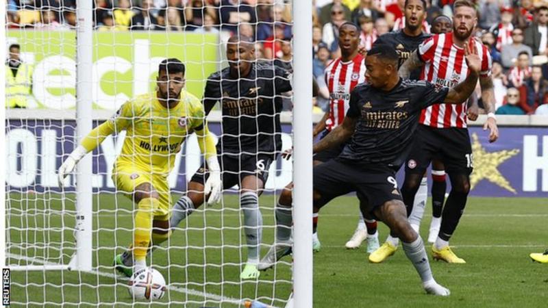 Nwaneri makes history as Arsenal cruise back to top of Premier League