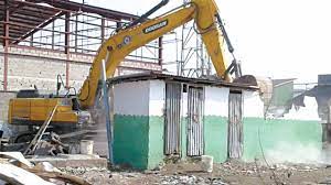 Lagos govt demolishes illegal structures in Lekki