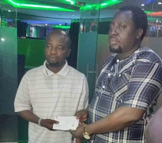 Jobless LAUTECH graduate who returned certificate get N500,000 from Alumni’s association