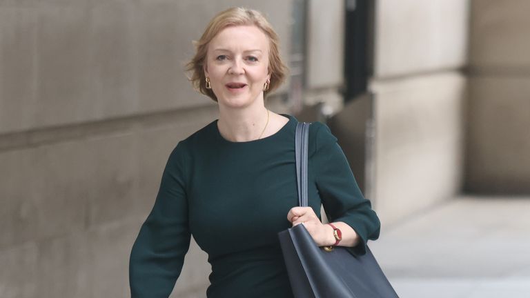 BREAKING: Liz Truss to become next UK prime minister