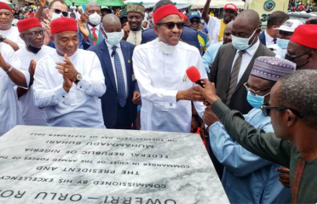 Amid tight security, Buhari commissions projects in Imo