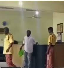 Drama as LAUTECH graduate returns certificate over failure to earn money with it