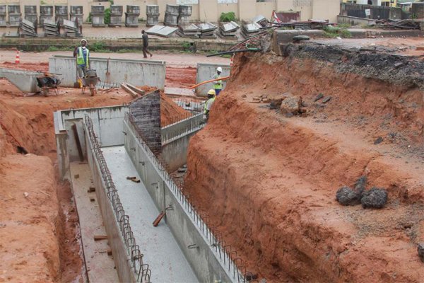 LASG announces traffic diversion, as FG commence repairs along Berger-OPIC axis tomorrow (PHOTO)