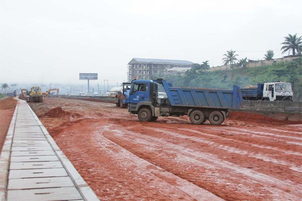 LASG announces traffic diversion, as FG commence repairs along Berger-OPIC axis tomorrow (PHOTO)