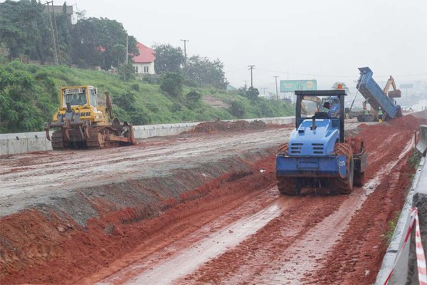 LASG announces traffic diversion, as FG commence repairs along Berger-OPIC axis tomorrow (PHOTO)