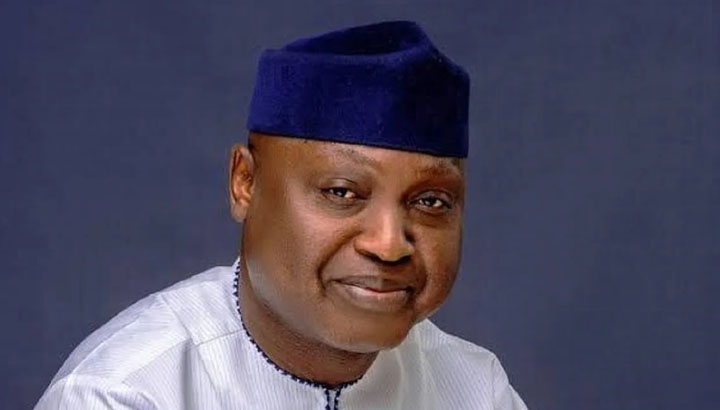 Ekiti state governor Oyebanji swears in two appointees